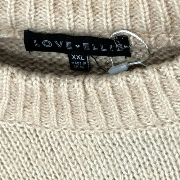 New LOVE ELLIE Metallic Stripe Crew Neck Sweater Beige Cream Womens Size 2XL - Picture 3 of 7